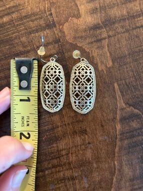 Kendra Scott Gold Filigree Elle Drop Earrings